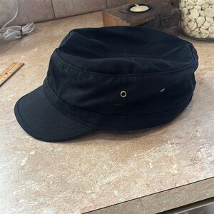 ‘Dutch’ or ‘Newspaper Boy’ Style Cap